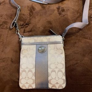 Coach crossbody, excellent condition
